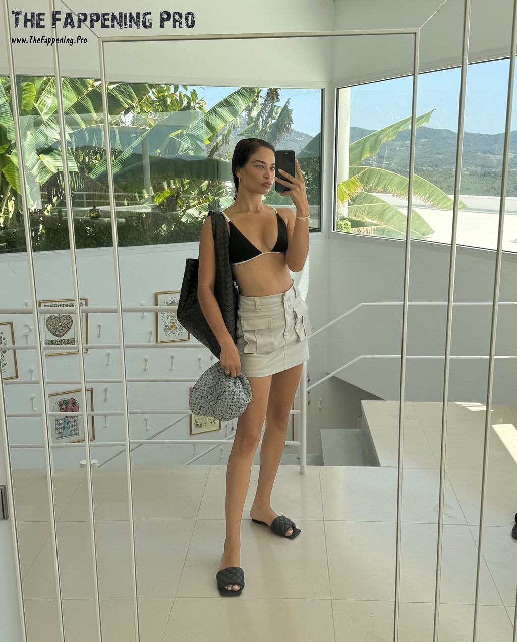 Shanina Shaik Sexy Selfie