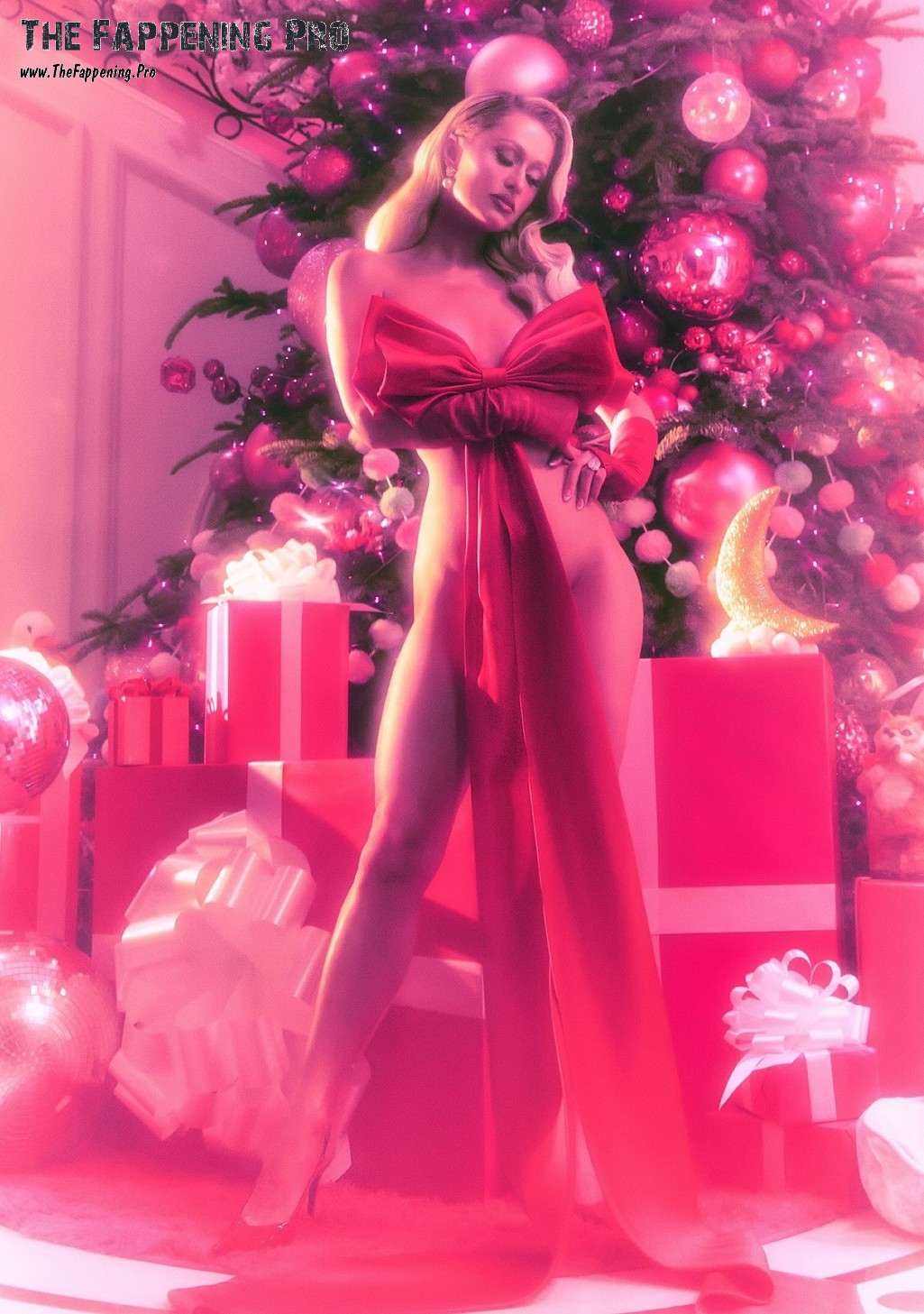 Paris Hilton Naked X-Mas