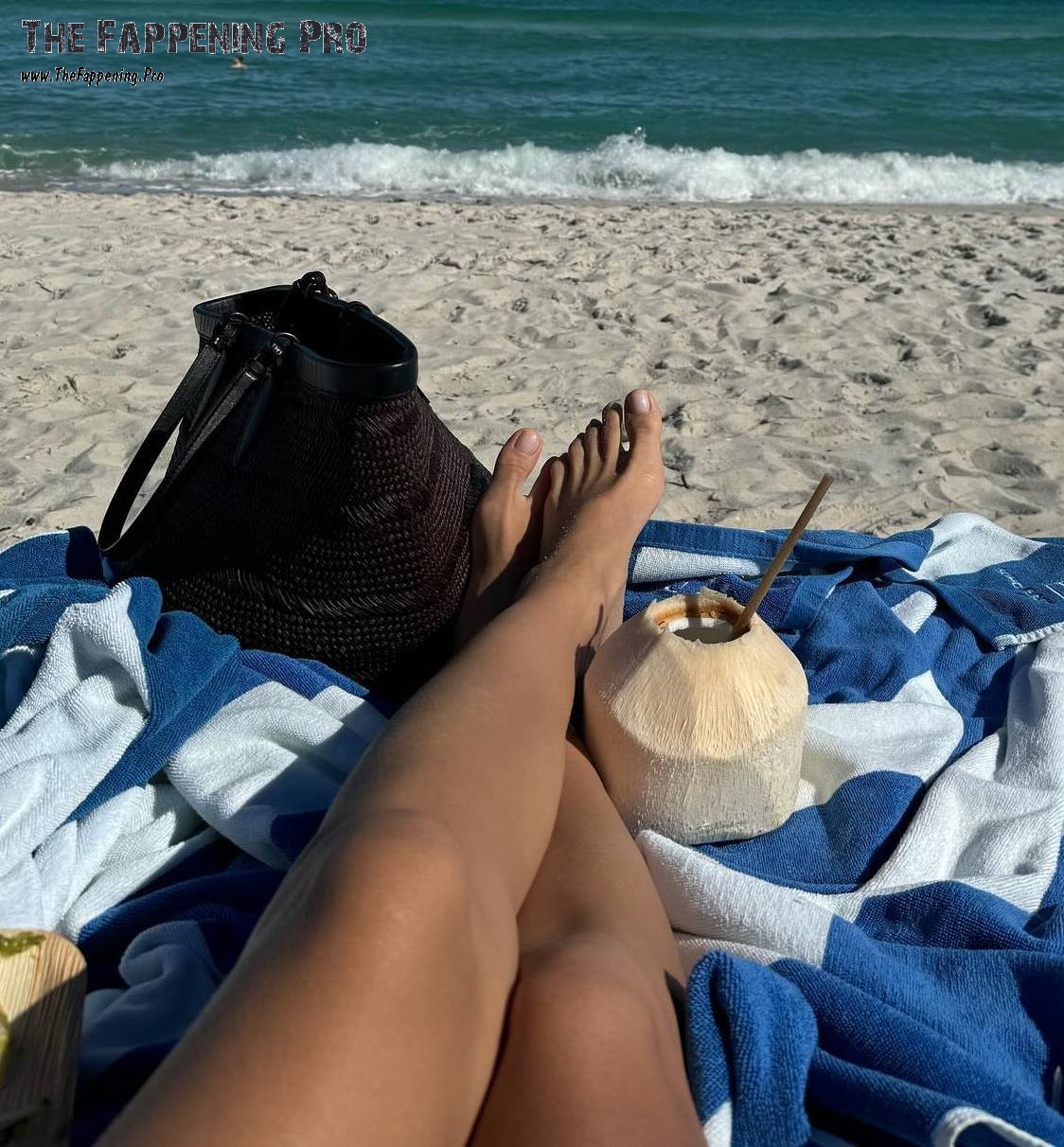 Irina Shayk Sweet Bare Feet