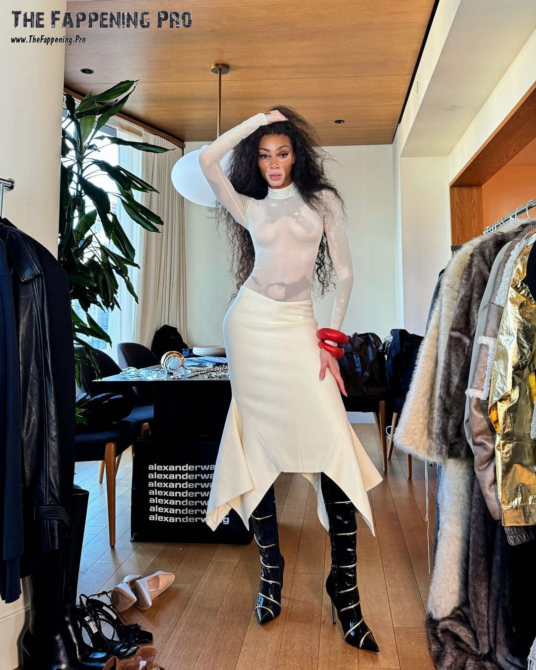 Winnie Harlow The Fappening