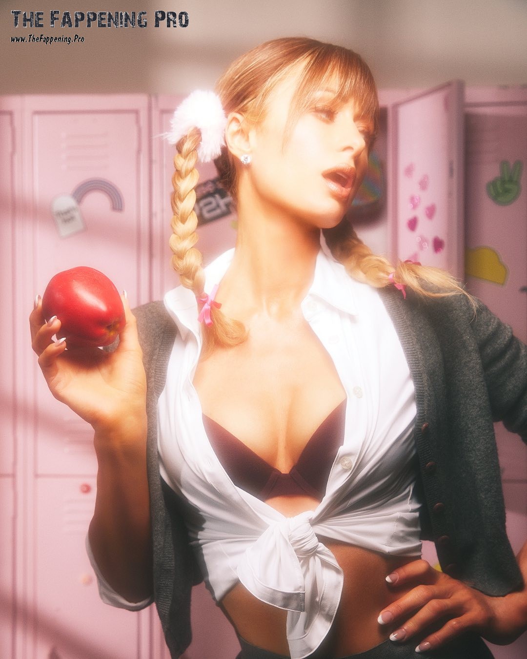 Paris Hilton Tits