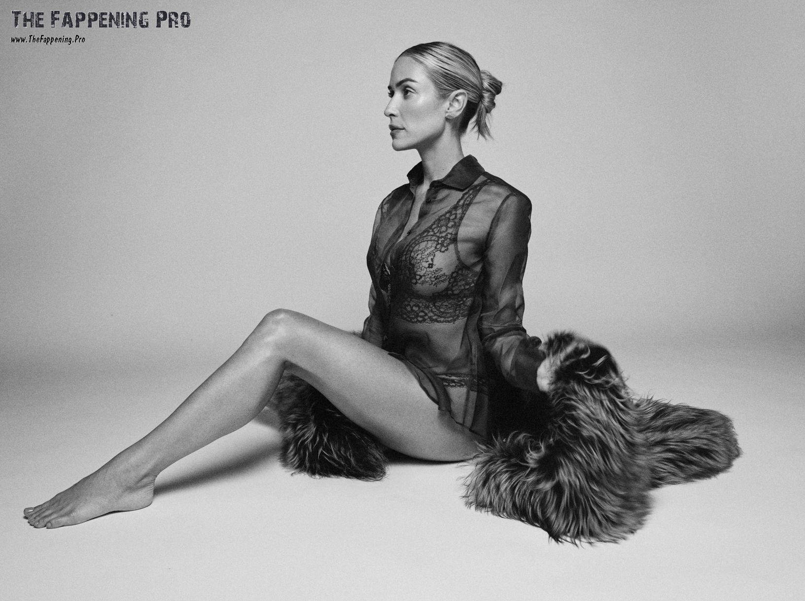 Kristin Cavallari Leggy