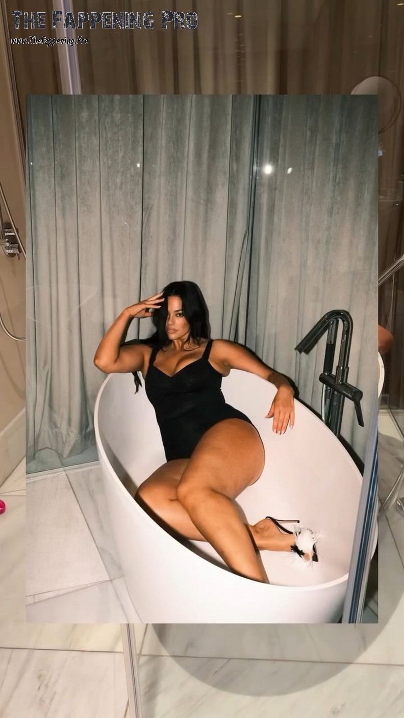 Ashley Graham Sexy In Bath