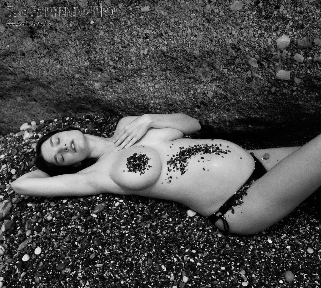 Ophelie Guillermand Nude