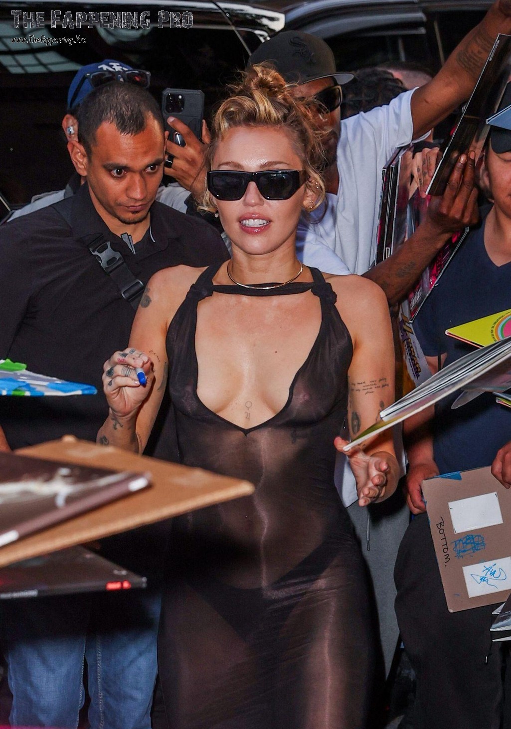 Miley Cyrus Tits