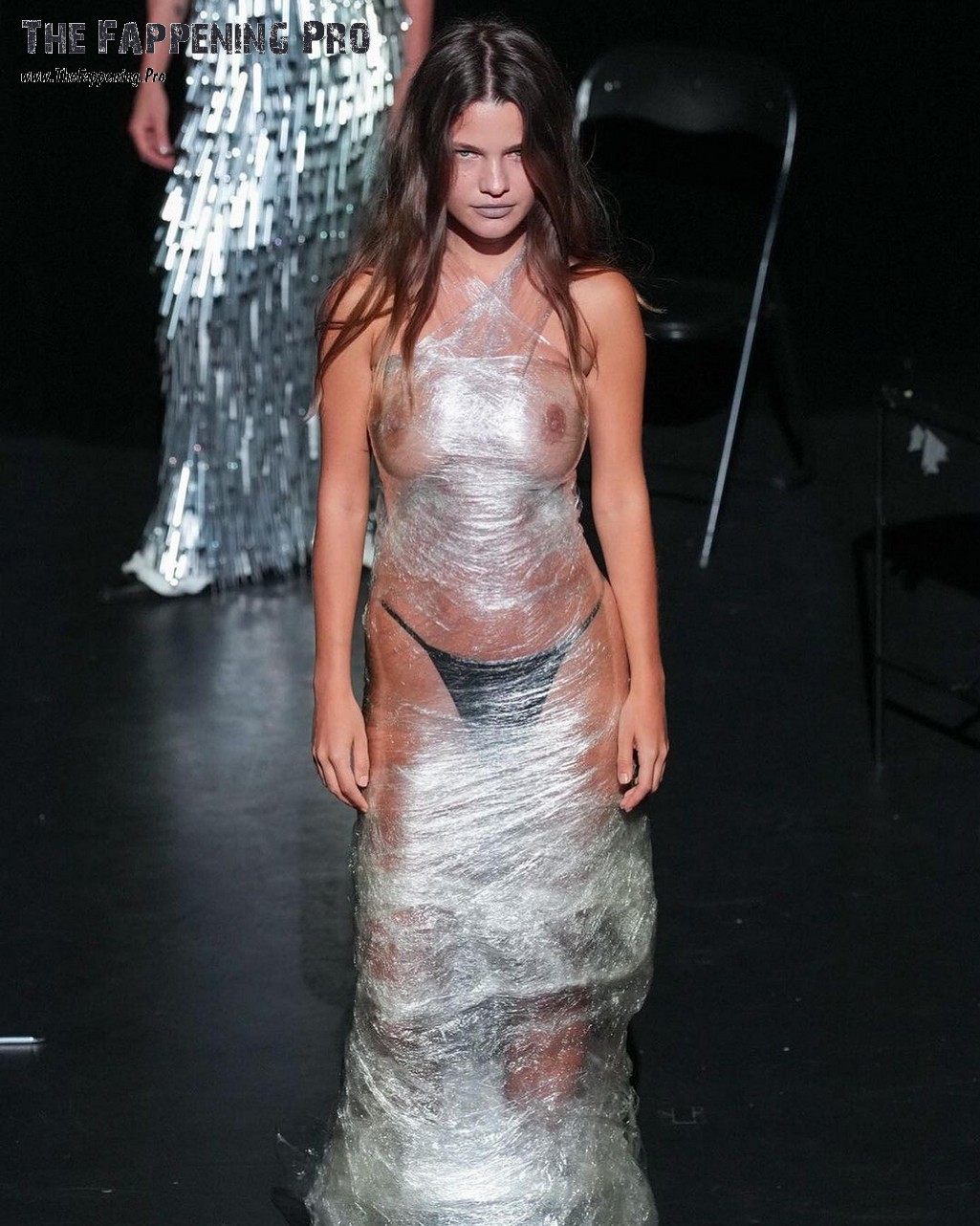 Olga Obumova Nude Catwalk