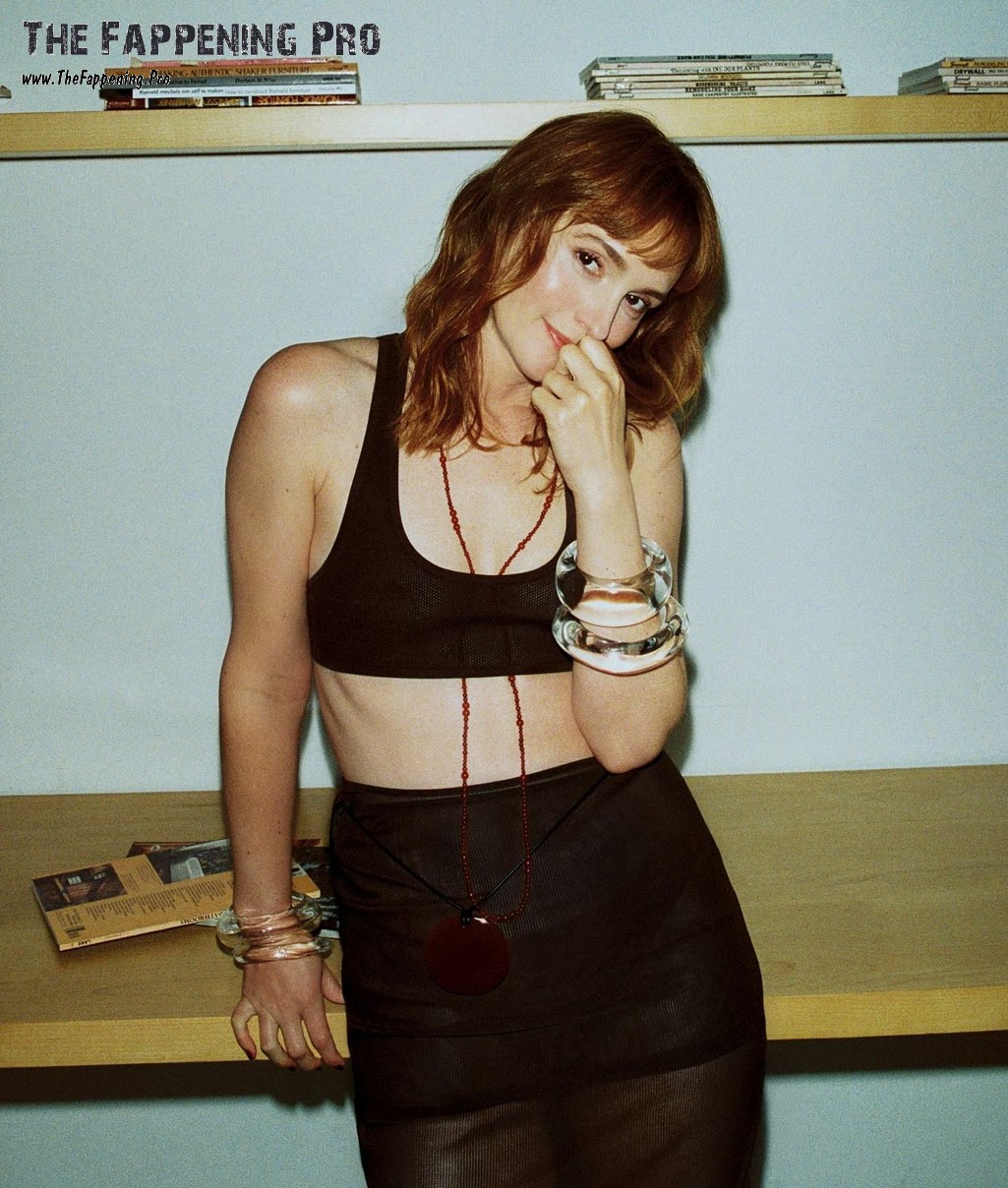 Leighton Meester Hot