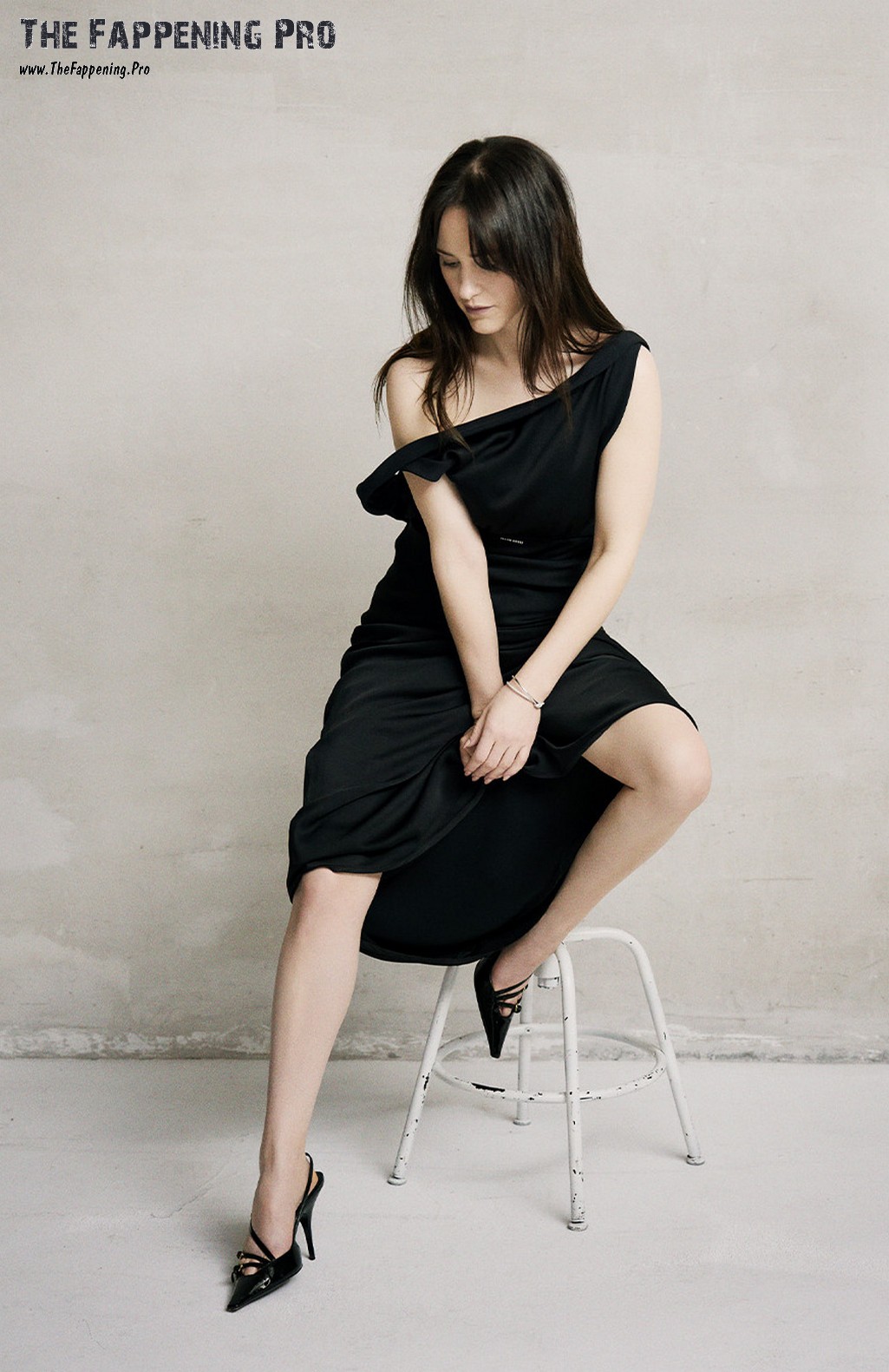 Rachel Brosnahan Fappening