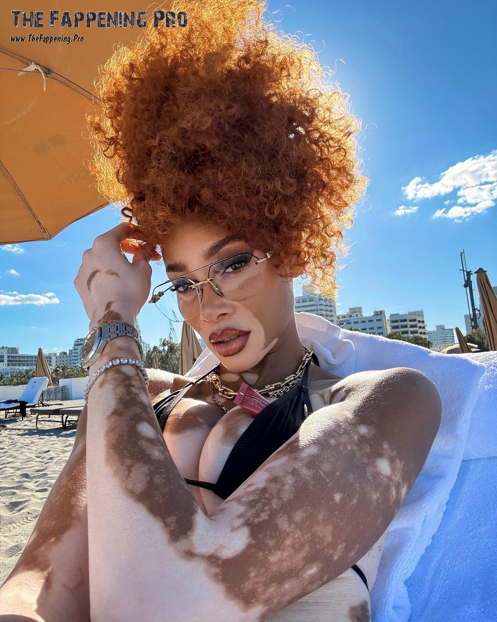 Winnie Harlow Hot