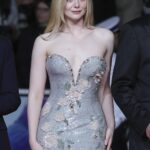 Elle Fanning Sexy Tits In Deep Cleavage