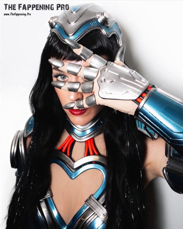 Katy Perry Sexy Cyberpunk Cosplay