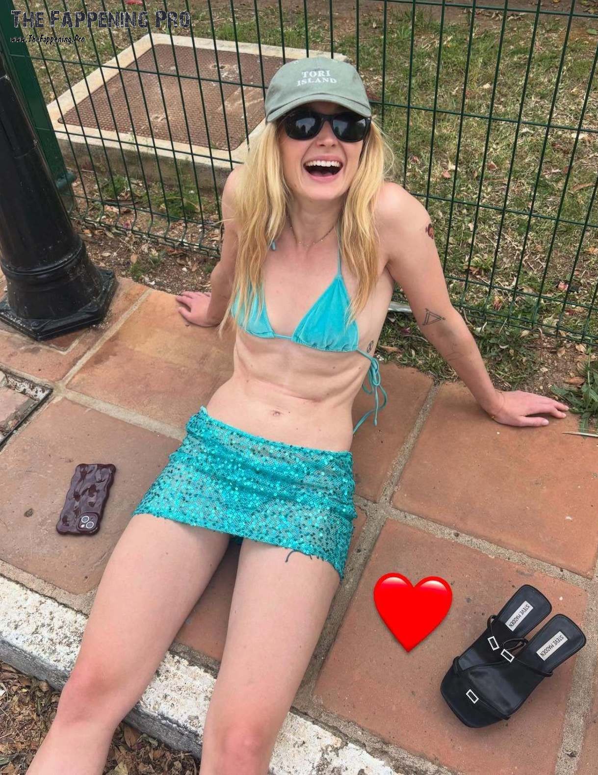 Sophie Turner Sexy