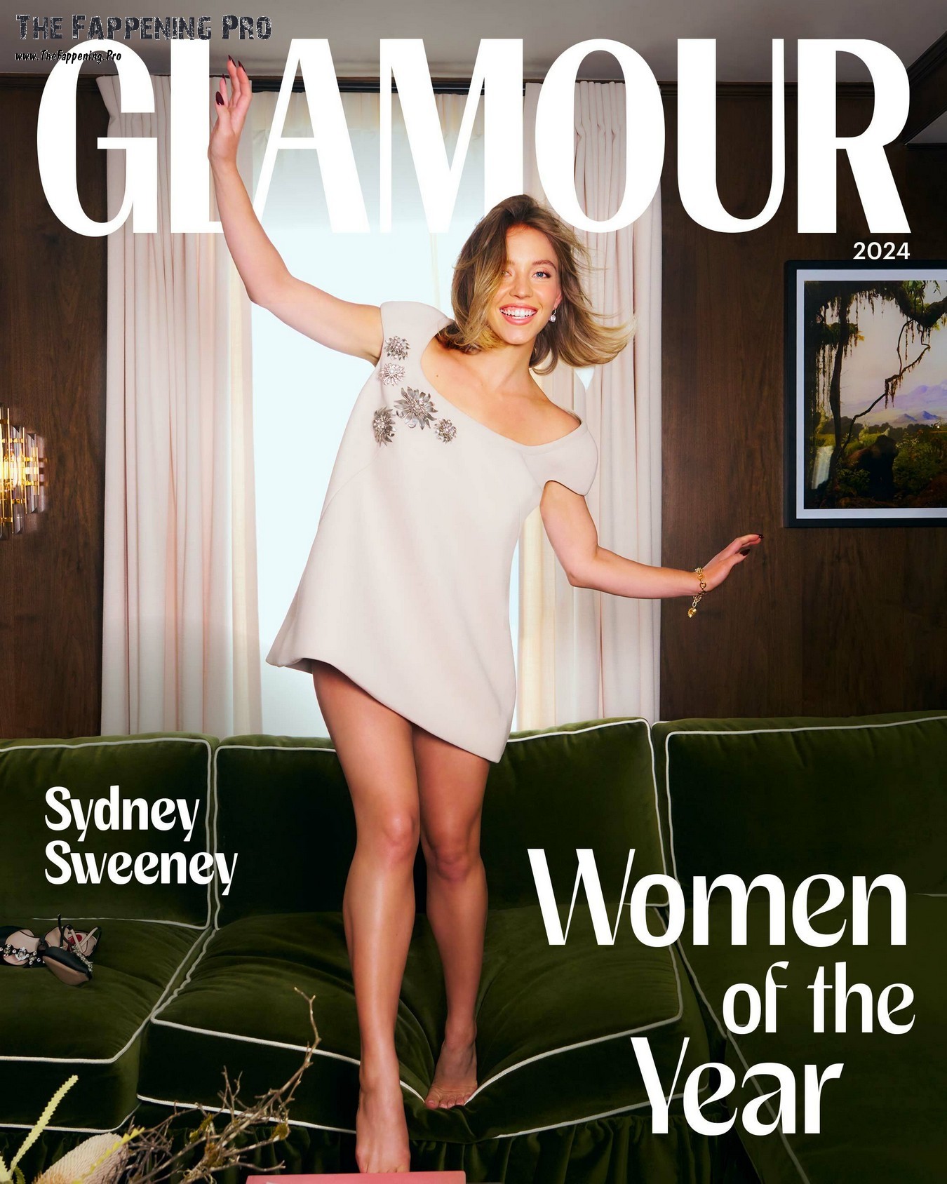 Sydney Sweeney Sexy In Glamour Magazine October 2024