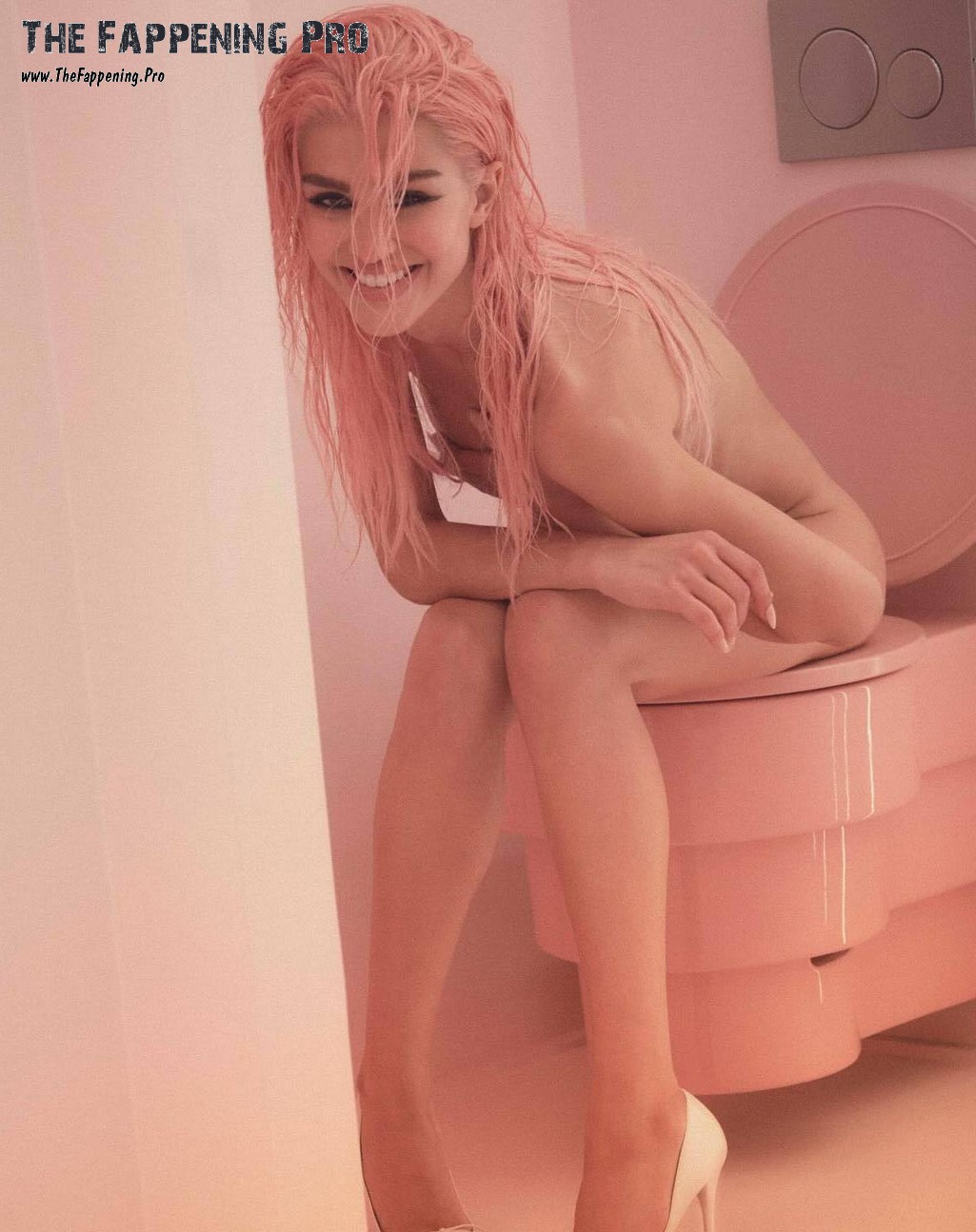 Amelia Gray Sexy