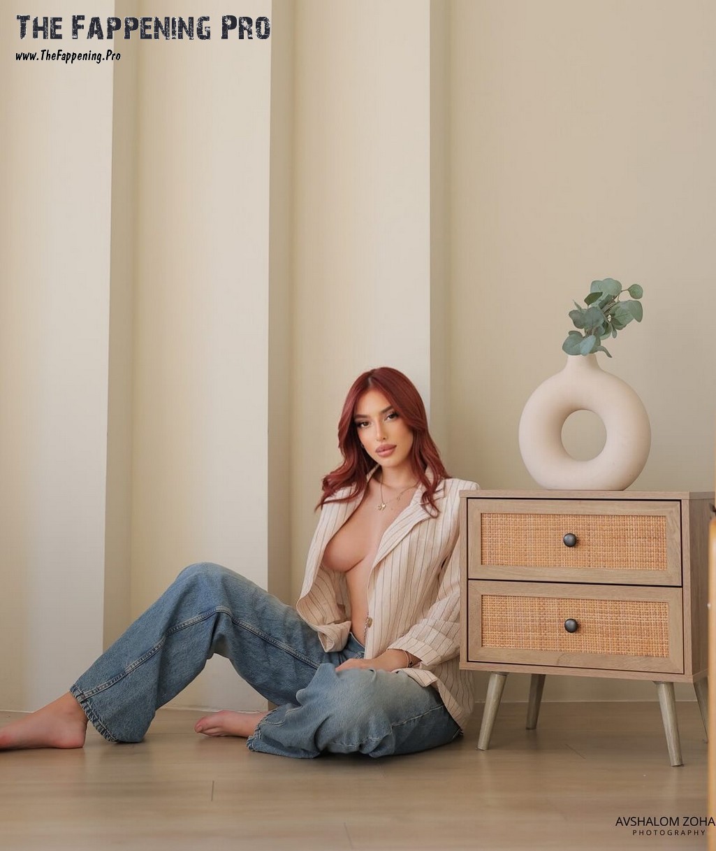 May Arev Barefoot