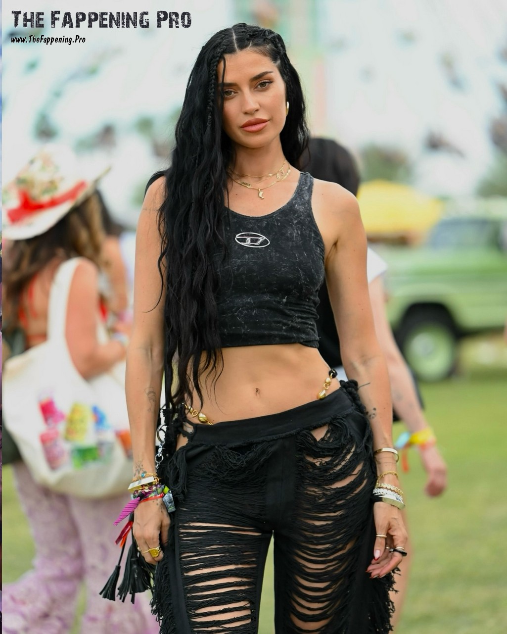 Nicole Williams Hot