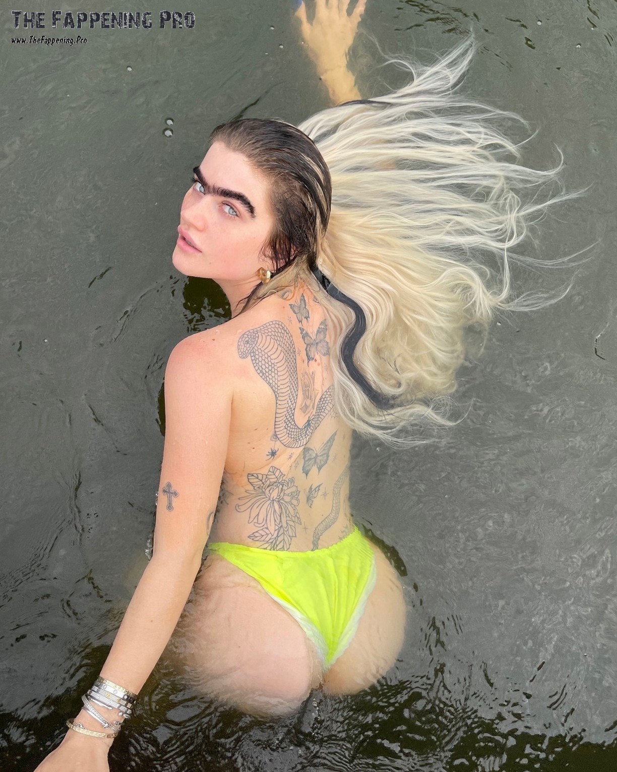 Sophia Hadjipanteli Bare Back