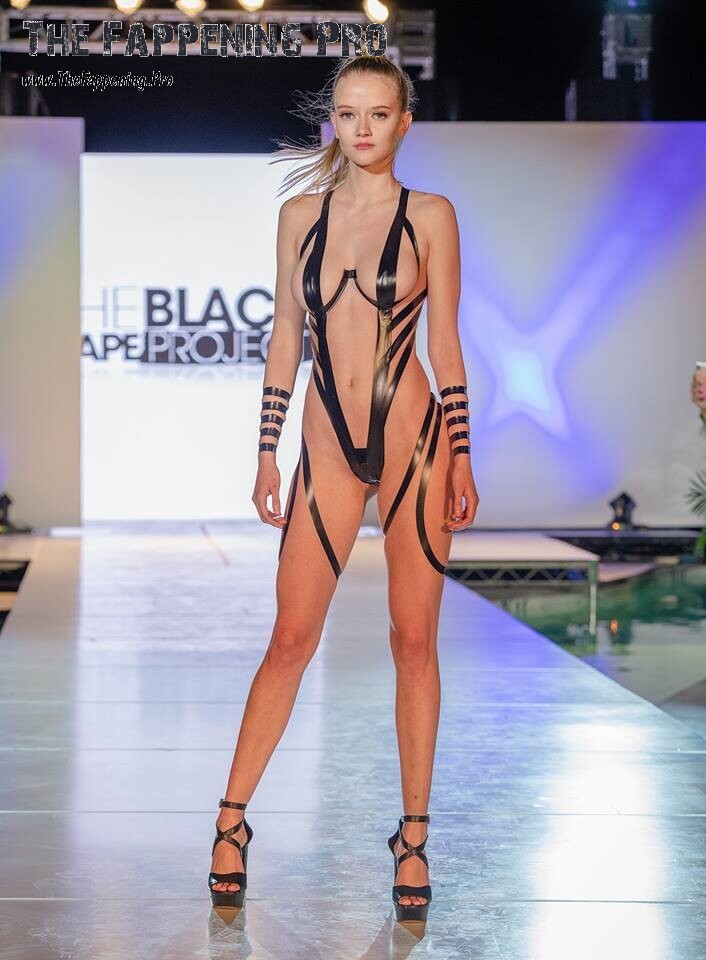 Anna Fischer Sexy
