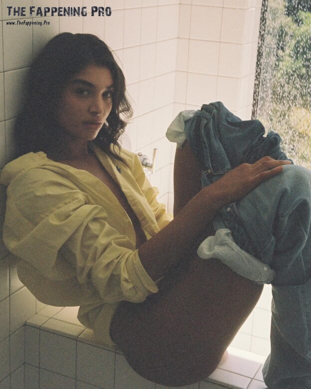 Daniela Lopez Osorio Off Pants