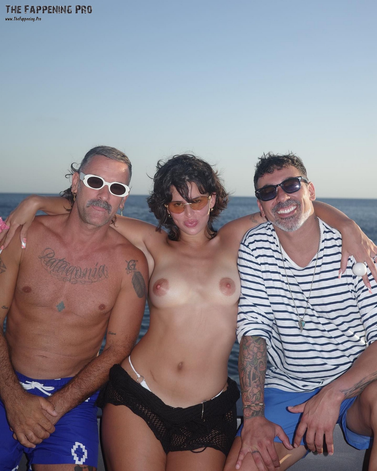Nathy Peluso Nude Party With Fans