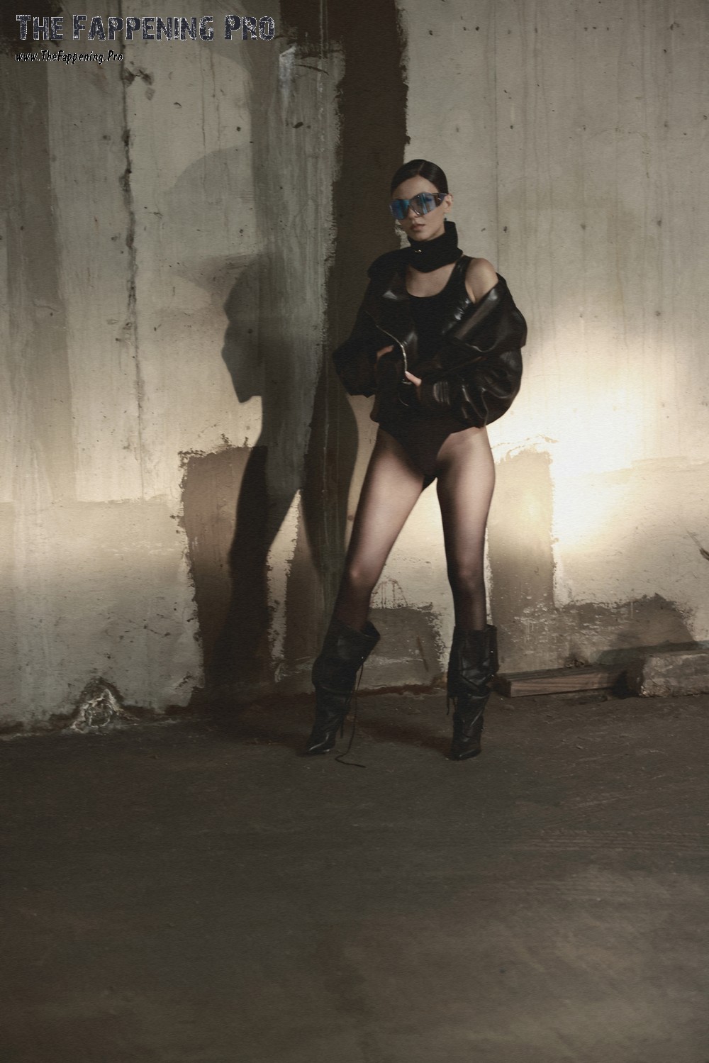 Victoria Justice Sexy In Pantyhose
