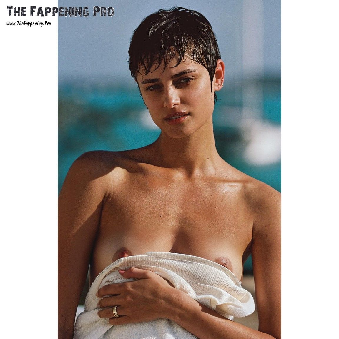 Taylor Hill Nude