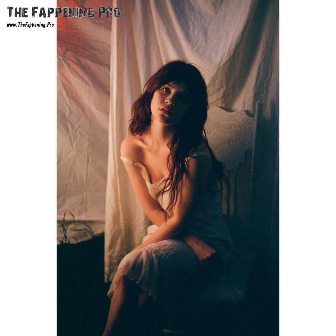 Sophie Thatcher Fappening
