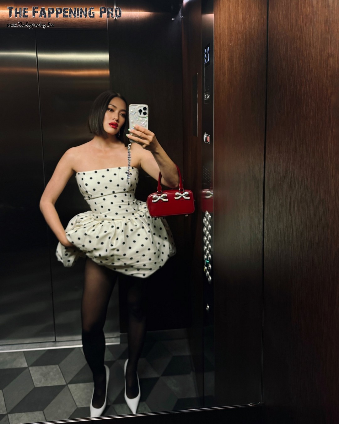 Tiffany Hsu Explicit Selfie