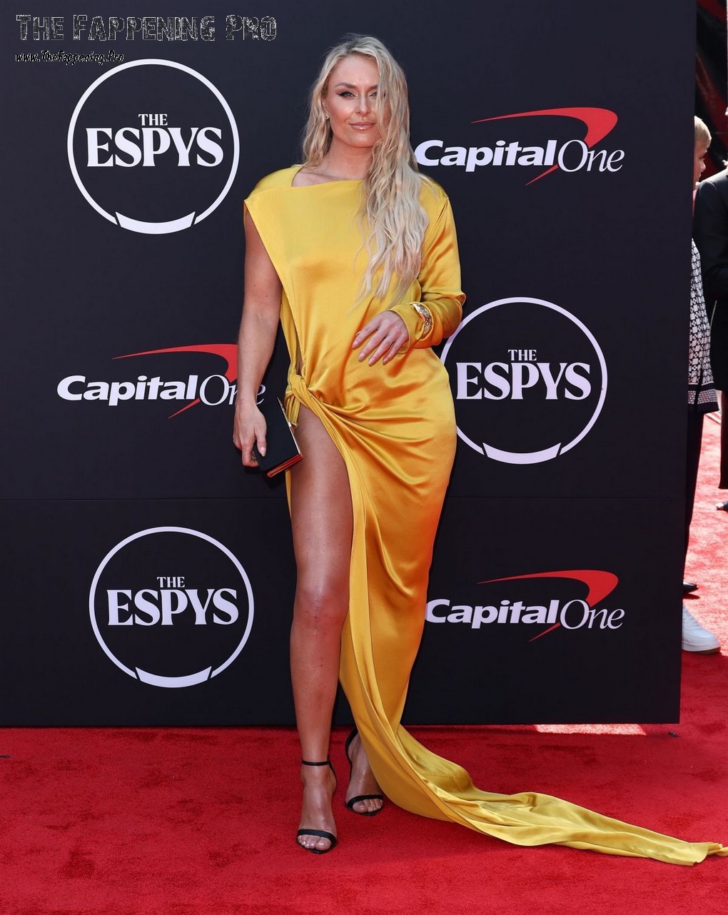 Lindsey Vonn Braless