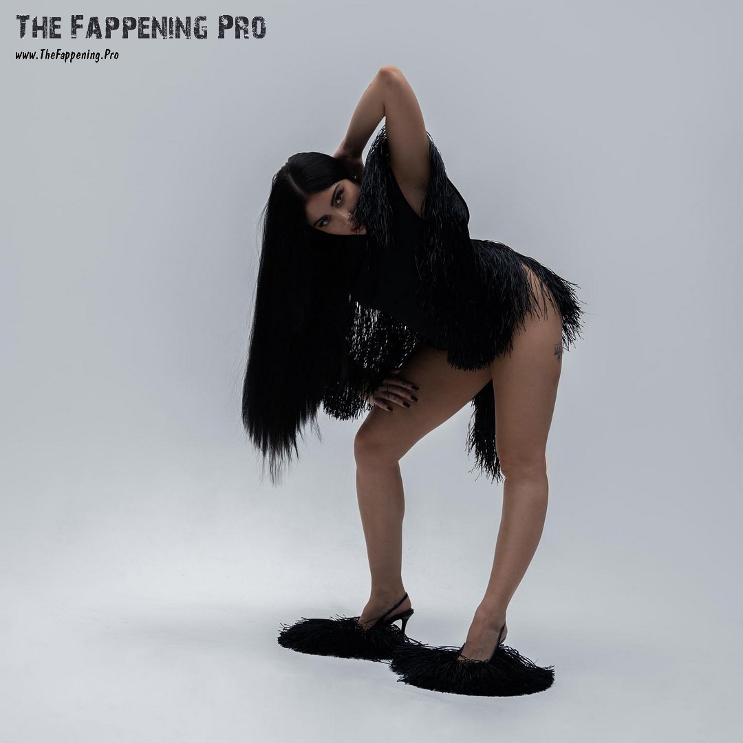 Lourdes Leon Hot