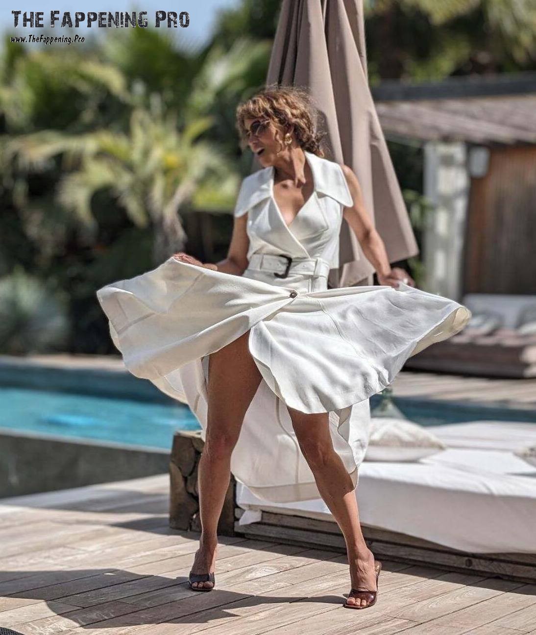 Halle Berry Leggy
