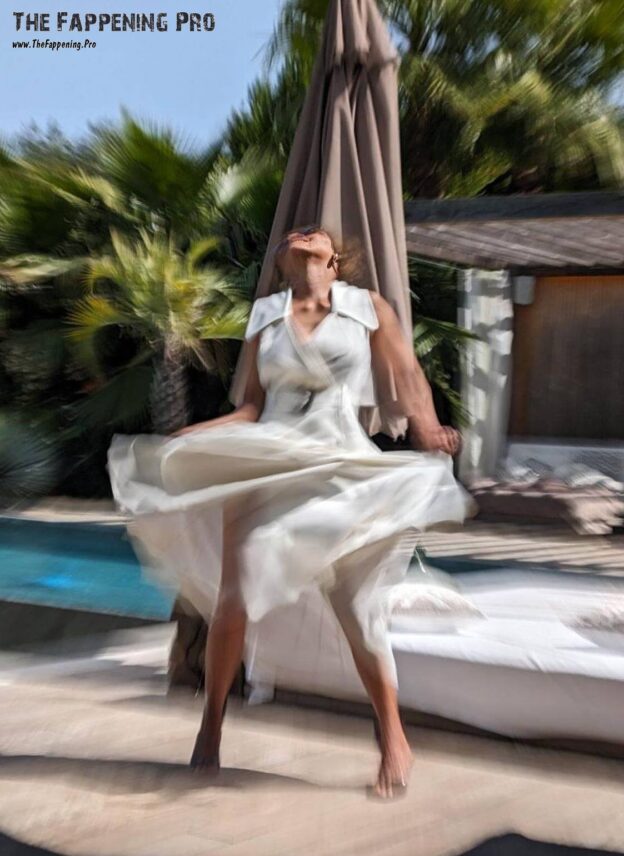 Halle Berry Sexy