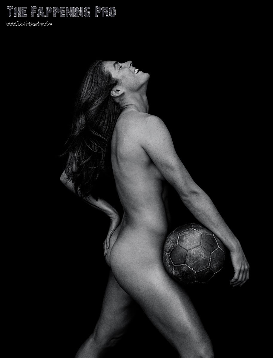 Kelly O'Hara Nude (12 Photos)