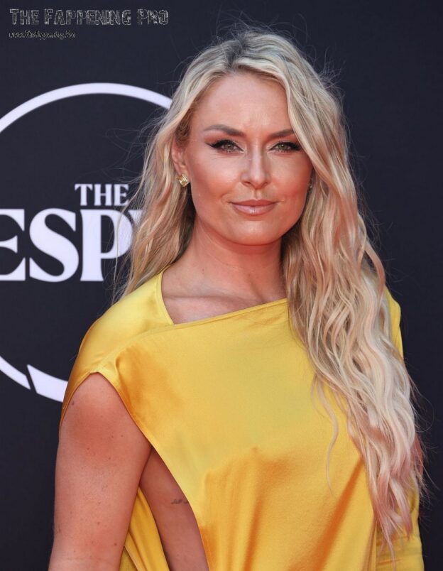 Lindsey Vonn Pokies Braless At ESPY Awards 2024 (10 Photos)
