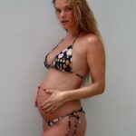 Nina Agdal Sexy Pregnant