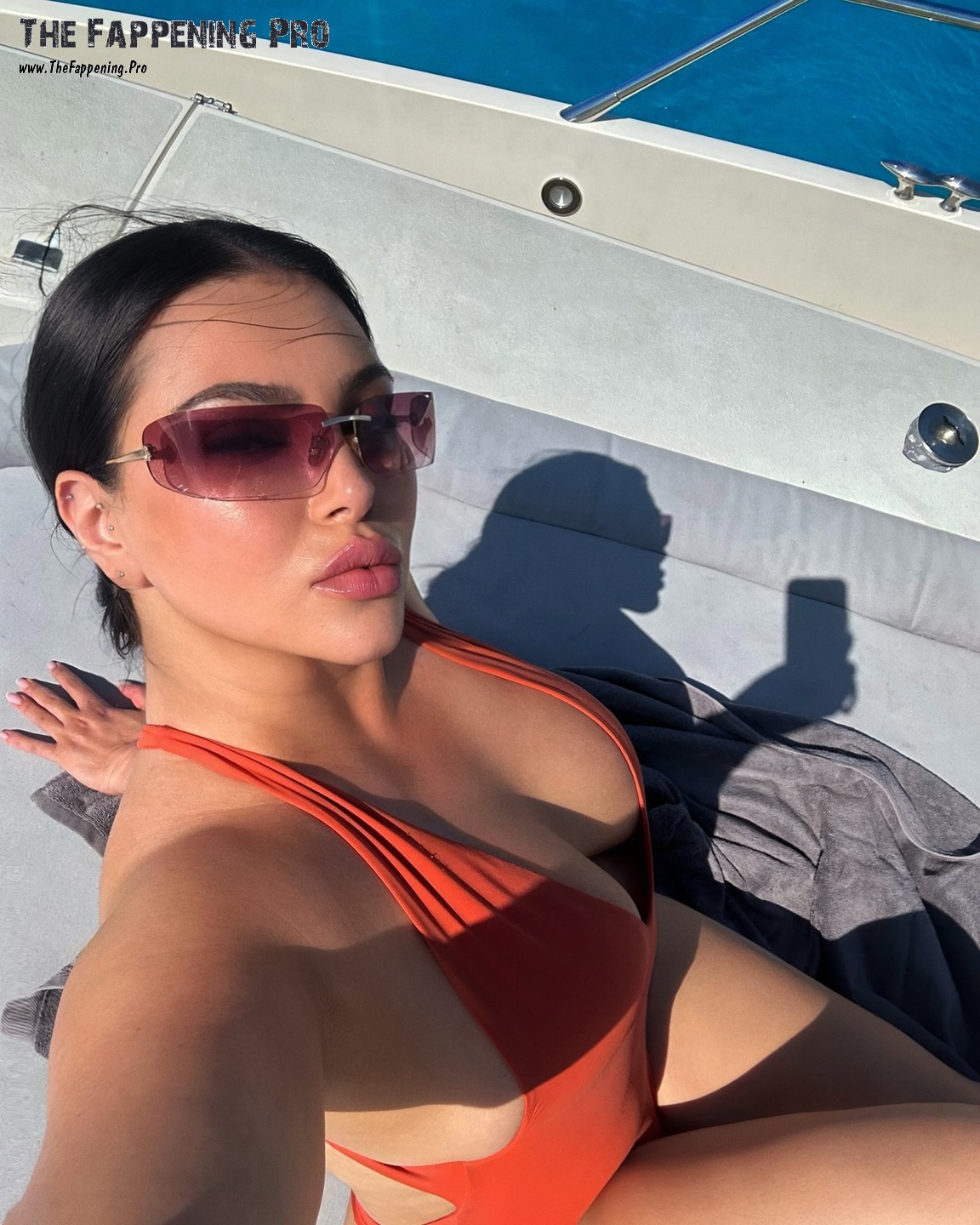 Hrush Achemyan Sexy