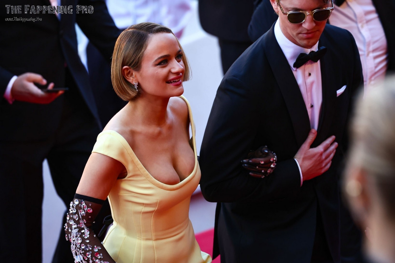 Joey King Paparazzi