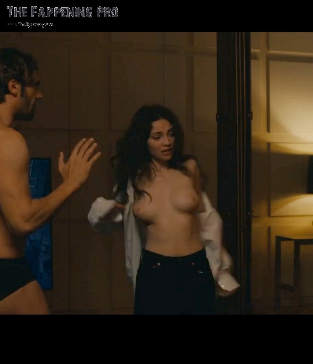 Gabriela Andrada Nudity