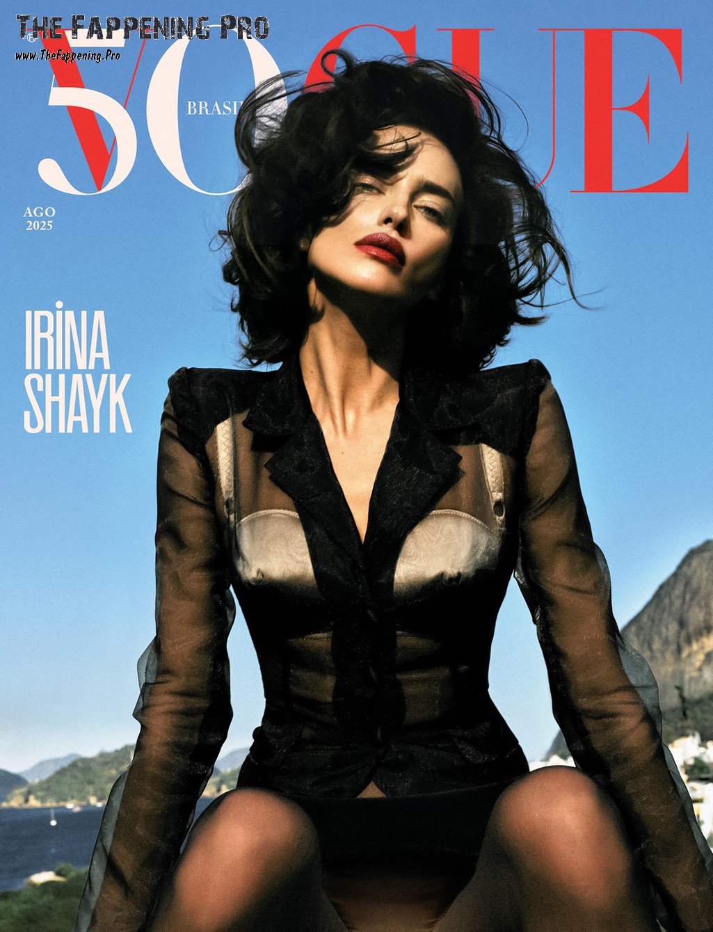 Irina Shayk Sexy In White Retro Stockings (12 Photos)