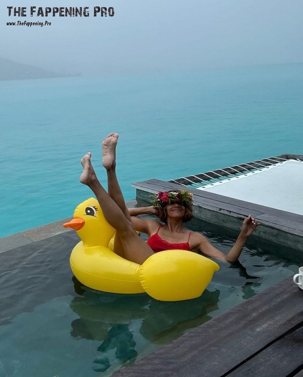 Halle Berry Bare Feet