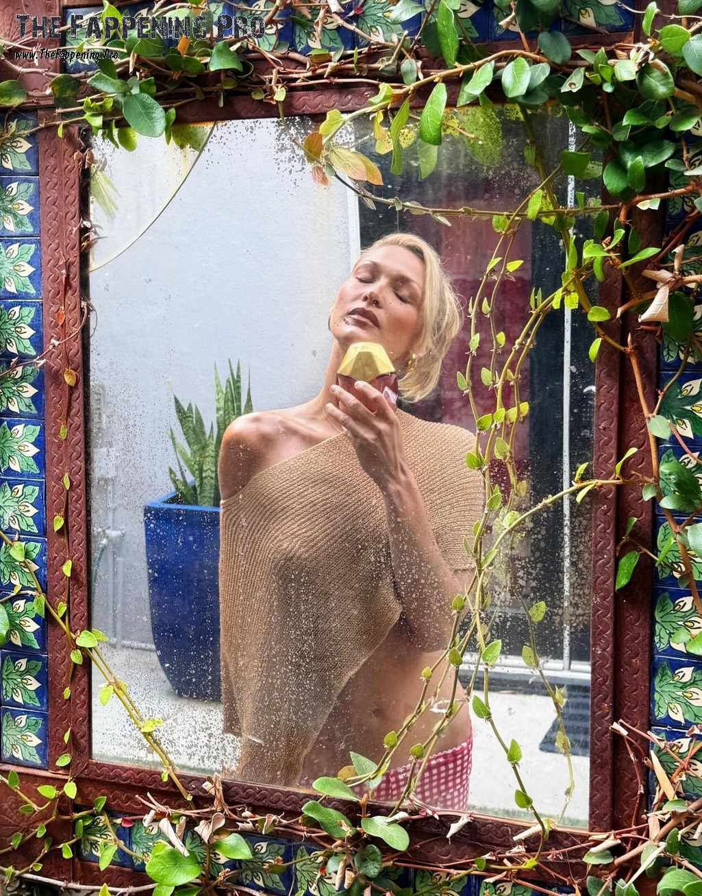 Bella Hadid Sexy
