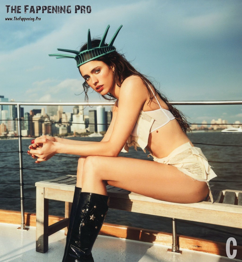 Margaret Qualley Leggy