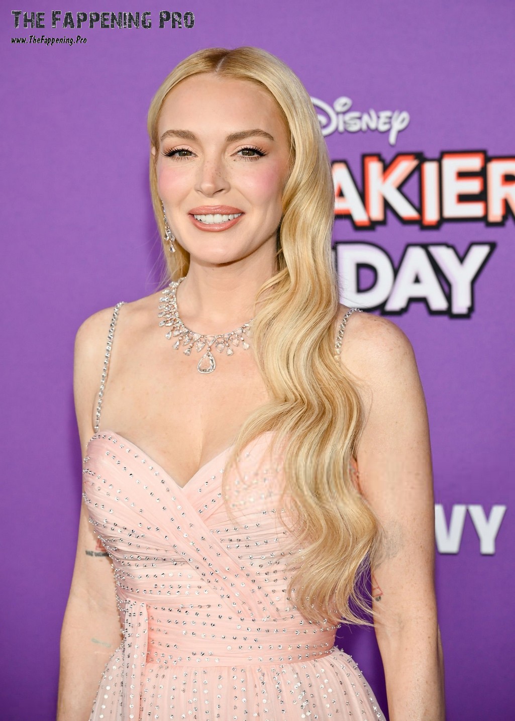 Lindsay Lohan Sexy At Freakier Friday Premiere