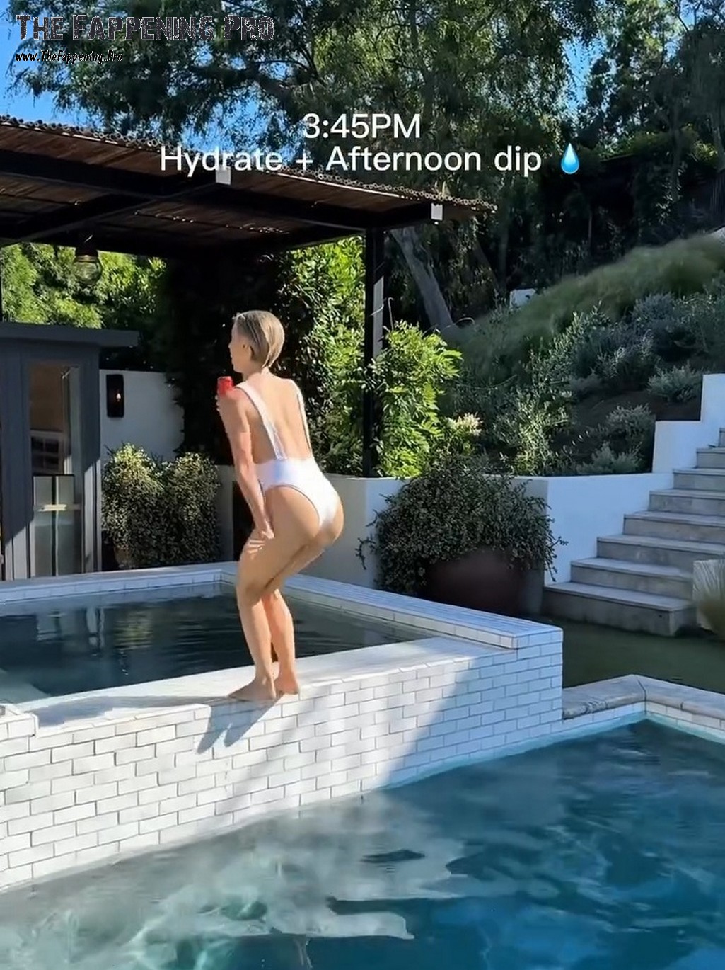 Julianne Hough Ass