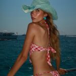 Hana Cross Sexy Ass In A Bikini