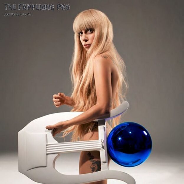 Lady Gaga Exposed Pussy BTS (10 Photos)
