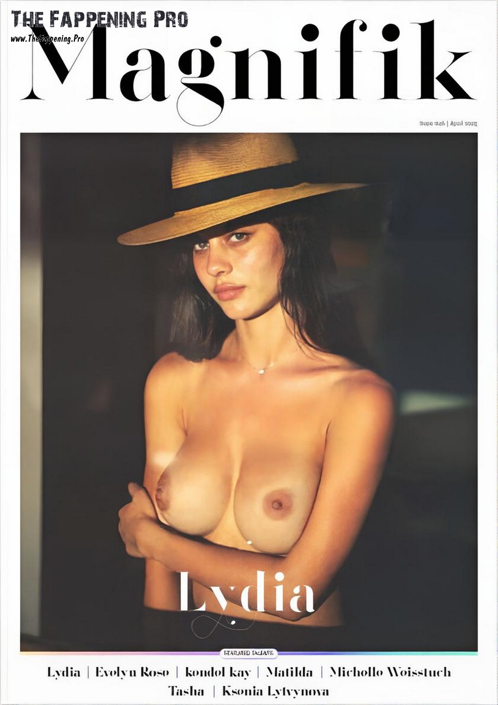 Lydia Bielen Topless In Magnifik 2025