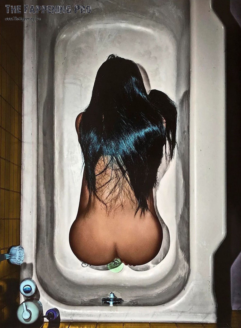 Kim Kardashian Naked Ass
