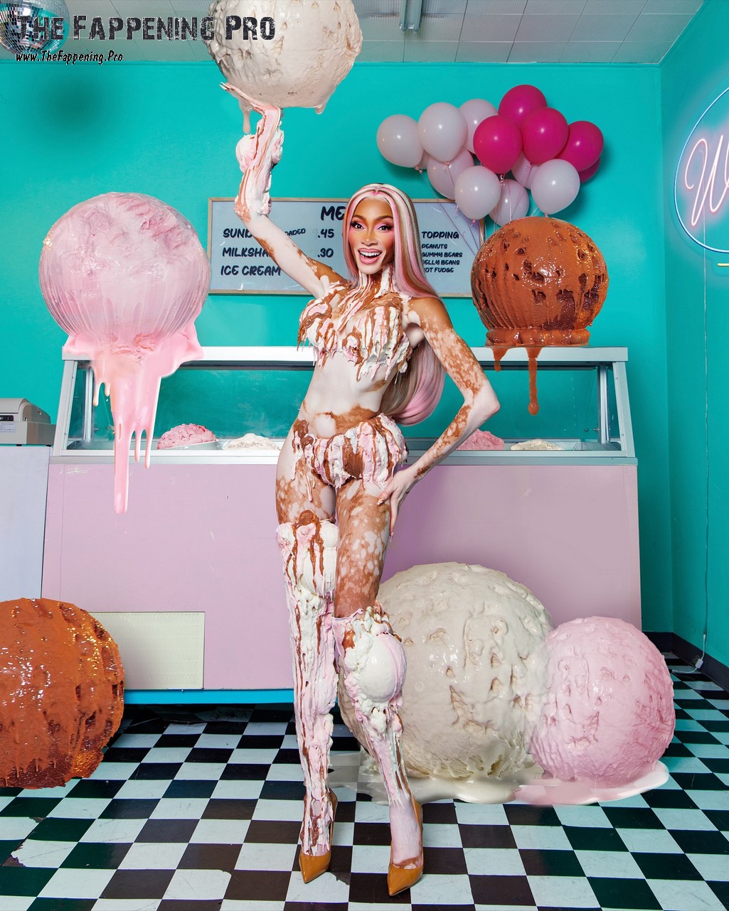 Winnie Harlow Sexy On Halloween 2025