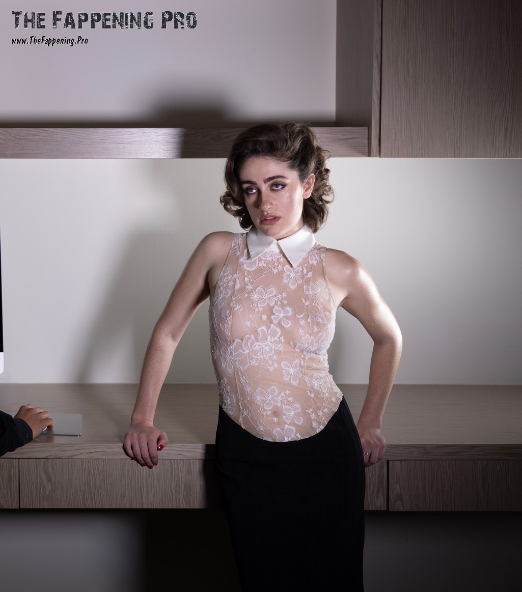 Rachel Sennott See Through Nudity